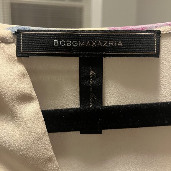 Floral Top by BCBGMAXAZRIA - Picture 4 of 4